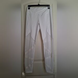 Victoria sport white leggings athletic mesh size medium sportwear gym run